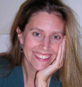 Анна Дьюдні - фото