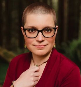 Бекі Чемберс - фото