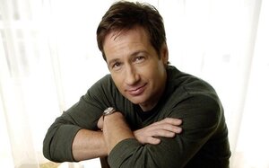 Девід Духовни - фото