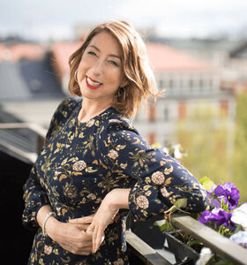 Дженні Колган - фото