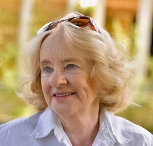 Дженніфер Бонет - фото