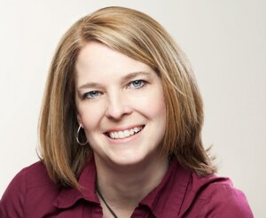 Дженніфер Е. Нільсен - фото