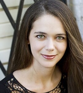 Дженніфер Лінн Барнс - фото