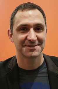 Джонатан Страуд - фото