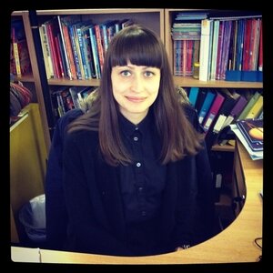 Емілі Боун - фото