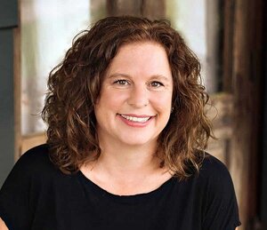 Ешлі Елстон - фото