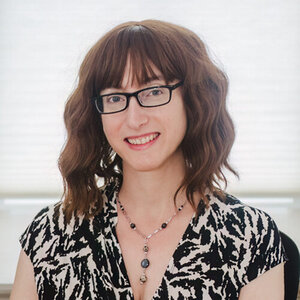 Фріда Мак-Фадден - фото