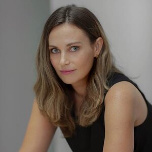 Карлі Форчун - фото