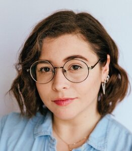 Кейсі МакКвістон - фото