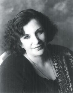 Клариса Пінкола Естес - фото