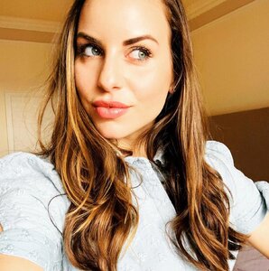 Л. Дж. Шен - фото