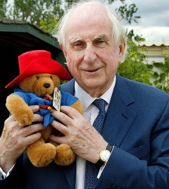 Майкл Бонд - фото