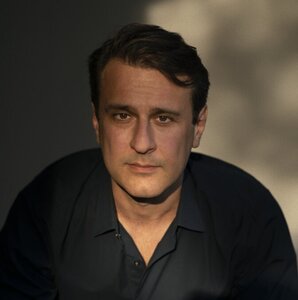 Саймон Шустер - фото