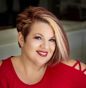 Трейсі Вульф - фото