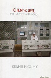 Chernobyl: History of a Tragedy - фото обкладинки книги