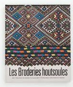 LES BRODERIES HOUTSOULES des Collections du Muse d’art populaire I. Kobrynskyi de Kolomyїa (Ukraine) - фото книги