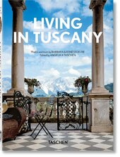 Living in Tuscany - фото обкладинки книги