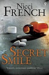 Secret Smile : With a new introduction by Erin Kelly - фото обкладинки книги