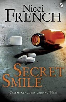 Secret Smile : With a new introduction by Erin Kelly - фото книги