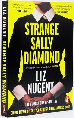 Strange Sally Diamond (м'яка обкл.) - фото книги