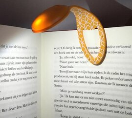 Закладка Flexilight Orange Geometrical New - фото книги