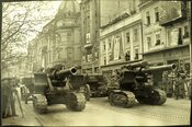 Совєтська бронетехніка на вулицях Львова. Націоналісти мусили знайти союзника, здатного протиставити рівноцінну силу (ФСЛ)