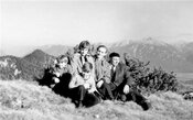 Сім'я Бандер в Альпах, сер. 1950-х рр.