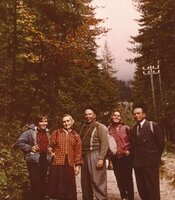 Леся, Ярослава, Степан, Наталка Бандери і Д.Миськів, 1959 р.