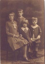 Поч. ХХ ст. Родина Шухевичів_4 (АЦДВР)