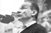 Межа 1980–1990-х рр. Юрій Шухевич виступає на мітингу (АЦДВР)