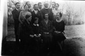 Роман Шухевич із родиною Березинських (АЦДВР)